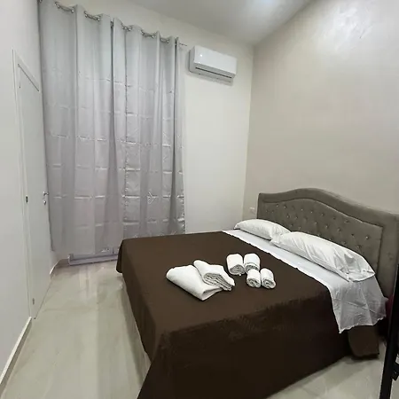Luxury Rooms Carbonara 95 Naples Exterior photo